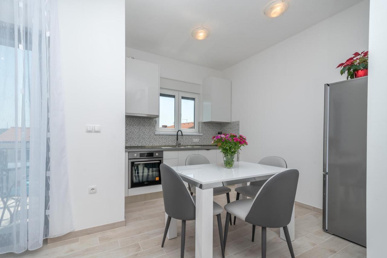 Apartman Pjer 트로기르 외부 사진
